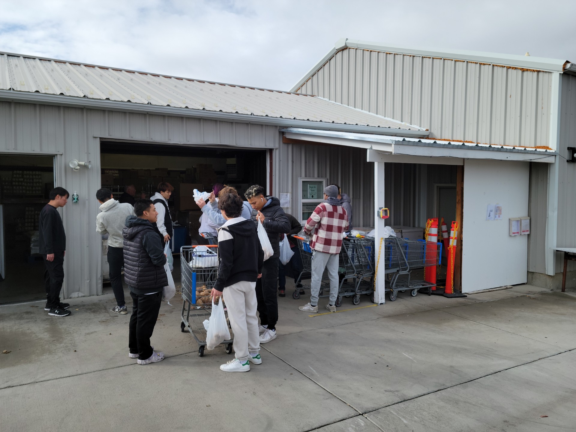 Distributing food at the pantry